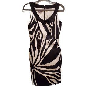 Muse Black White Sleeveless Dress Size 2
